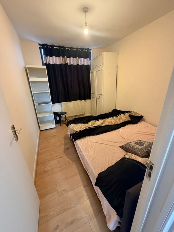 Property photo 2 of 5 Gallery