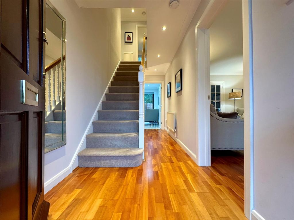 Property photo 3 of 20 Hallway 2.Jpg