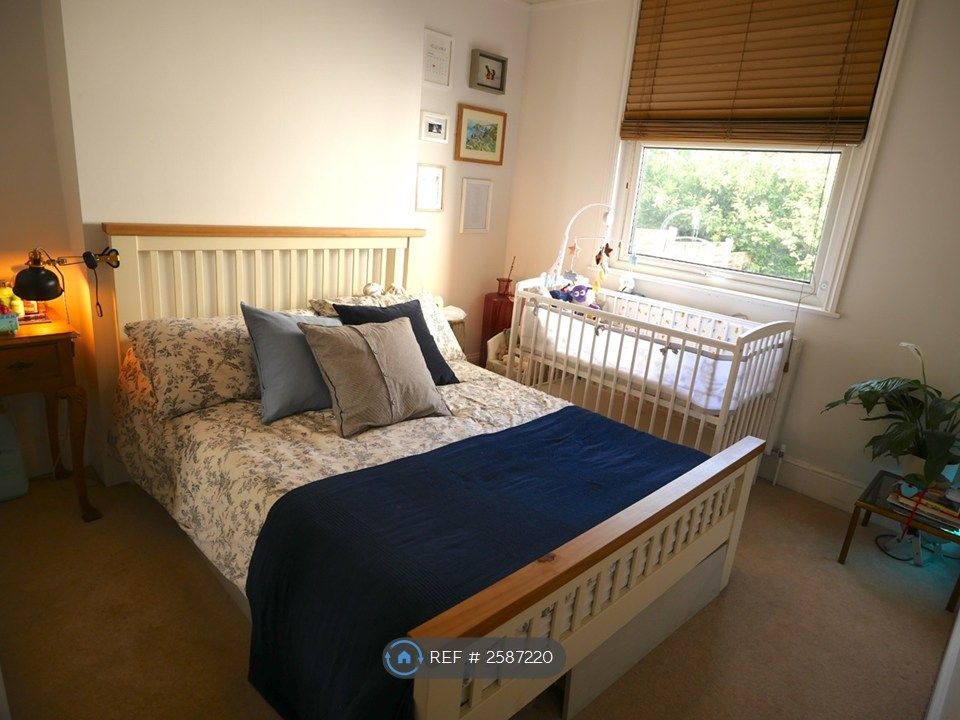 Property photo 2 of 7 Bedroom