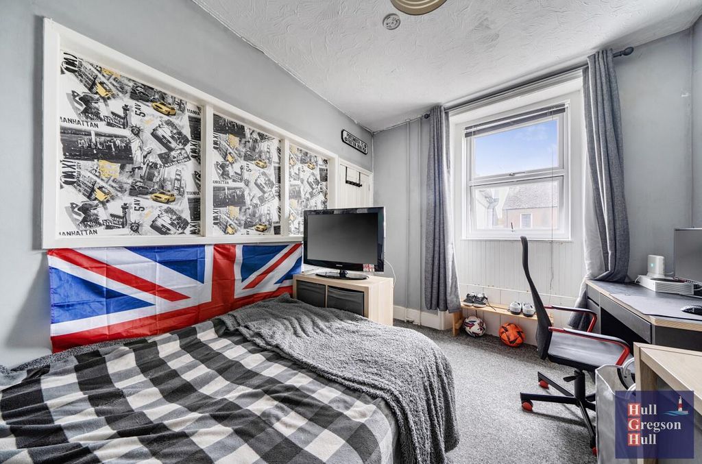 Additional image 9 of 4 bed terraced house for saleEaston Square, Portland DT5