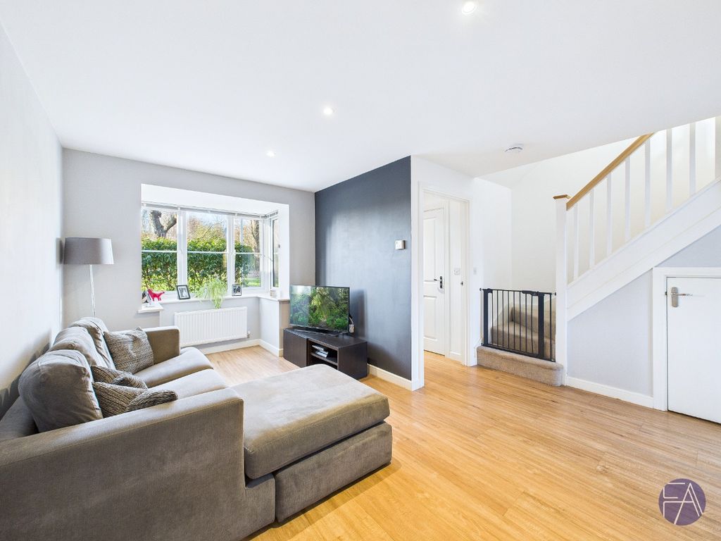 Property photo 2 of 17 4772193