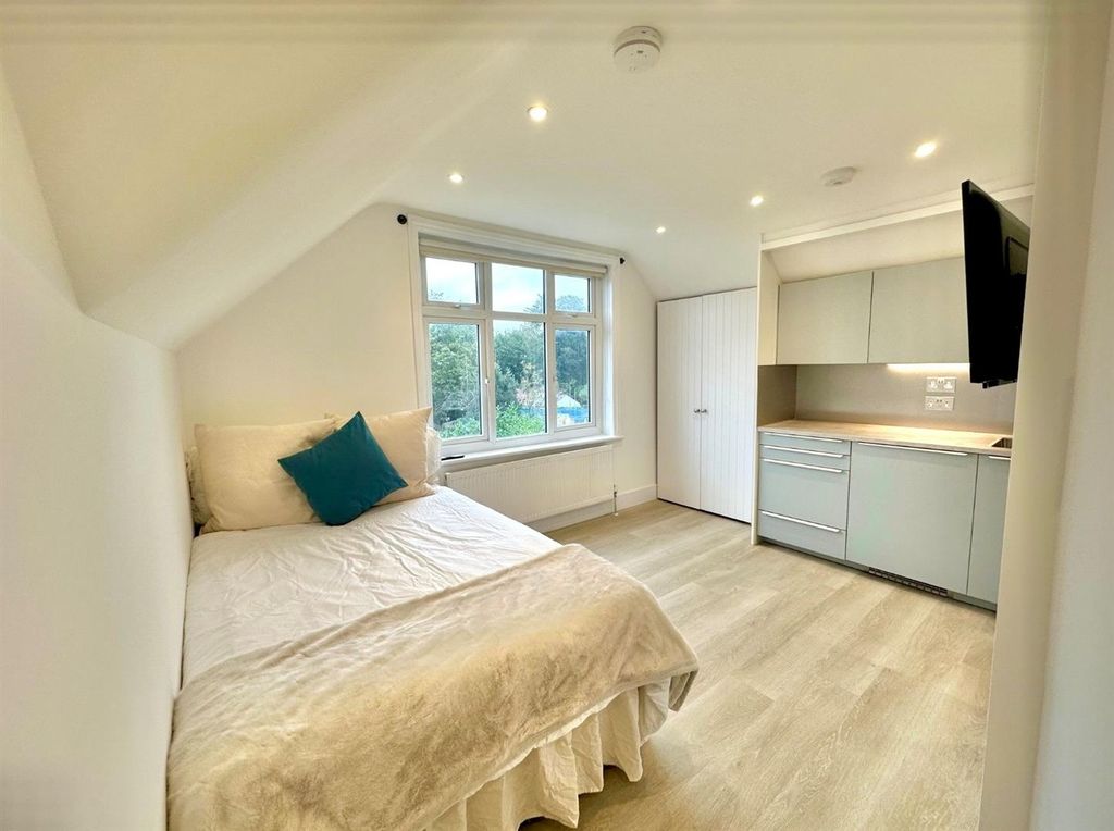 Property photo 1 of 5 4.Jpg