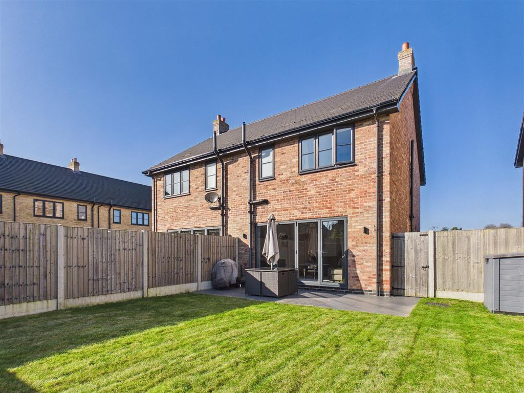 Property photo 3 of 13 Outside