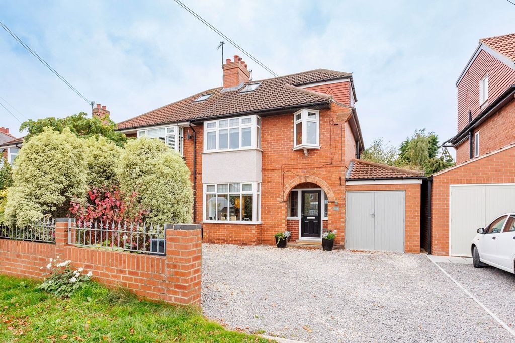 Property photo 1 of 21