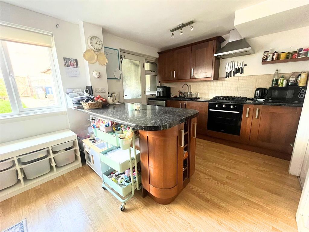Property photo 3 of 14 Untitled Design (15).Png