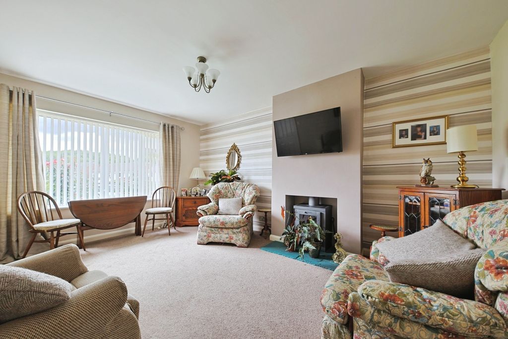 Property photo 2 of 8 4348267