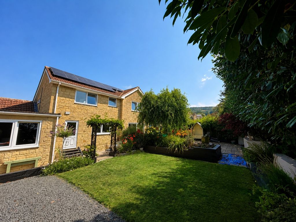 Property photo 2 of 30 Picture No. 56