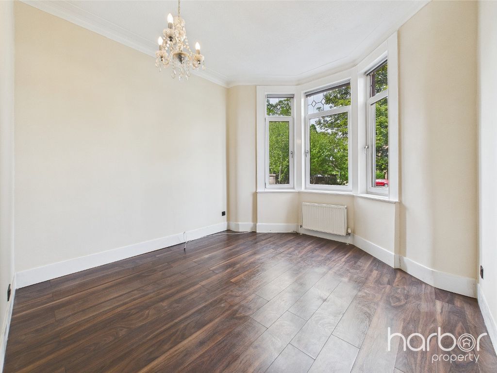 Property photo 3 of 15 4128028