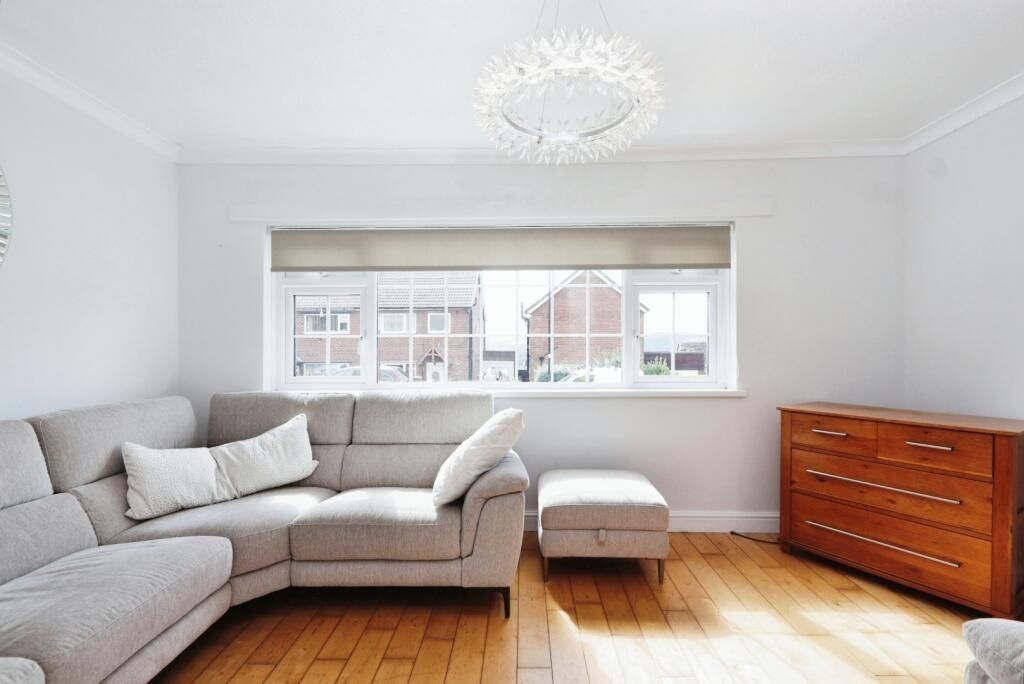 Property photo 3 of 14 Image 2