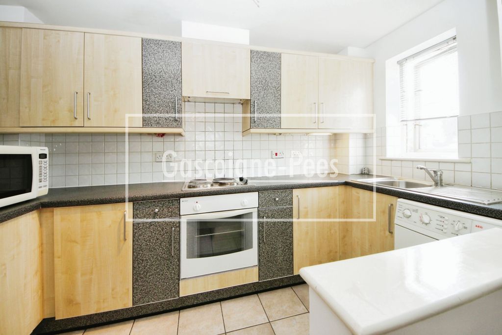 Property photo 3 of 7