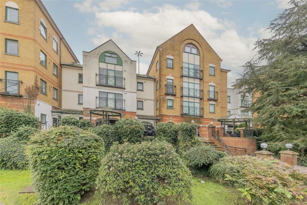 Property photo 1 of 1