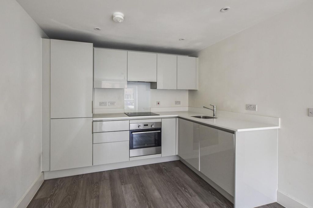 Property photo 2 of 9 4161432_Preview.Jpg