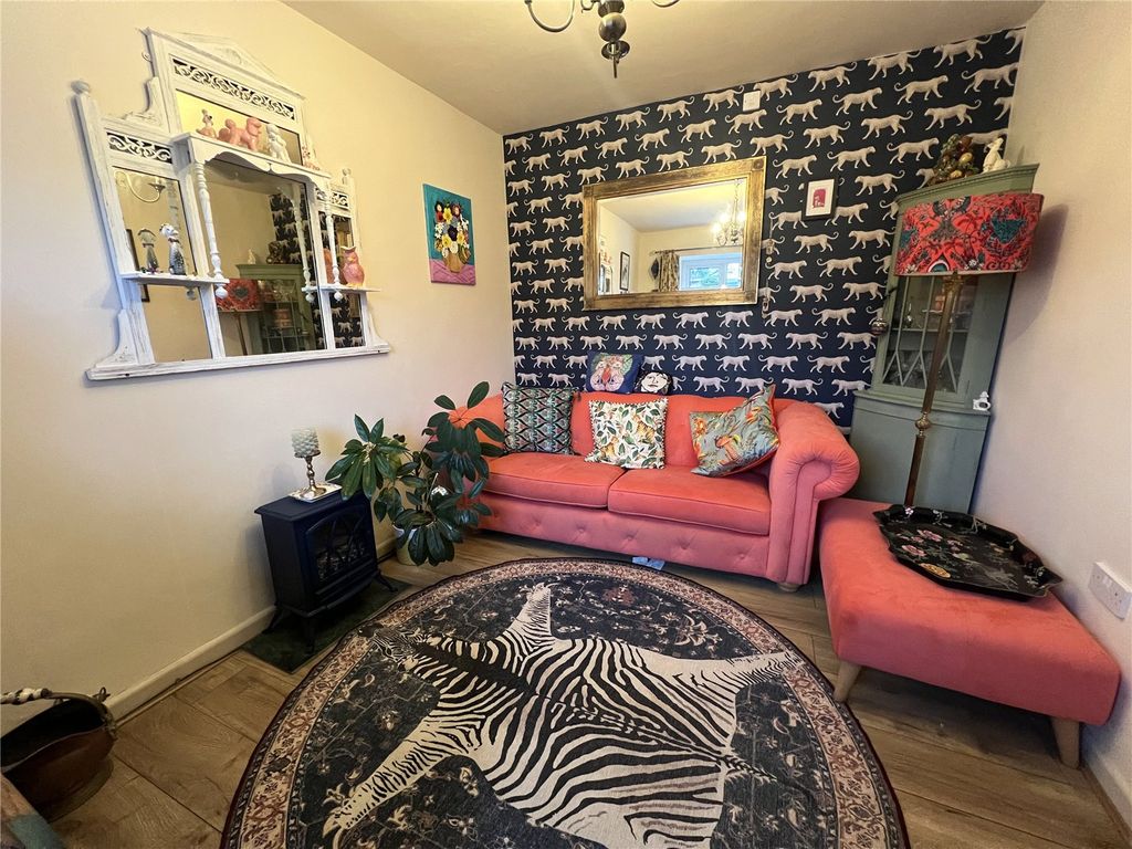 Property photo 3 of 20 Picture No. 01