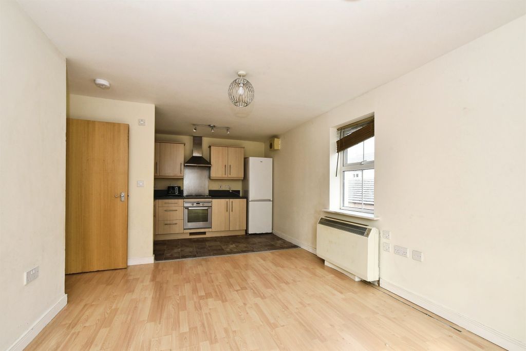 Property photo 3 of 7