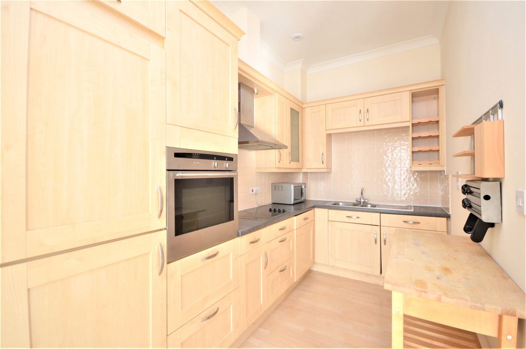 Property photo 3 of 16 Kitchen