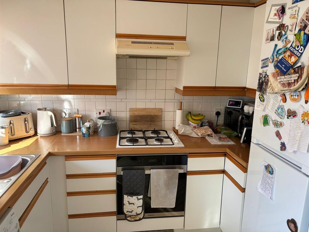 Property photo 3 of 3 Mxpo9223.Jpg