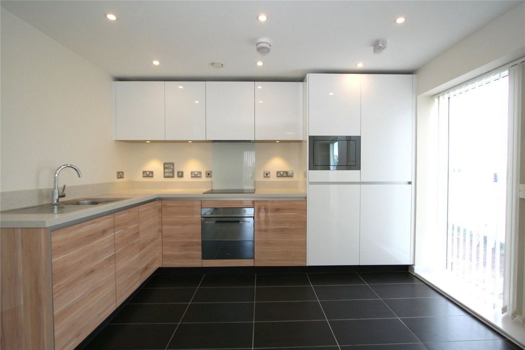 Property photo 2 of 8 Picture No. 03