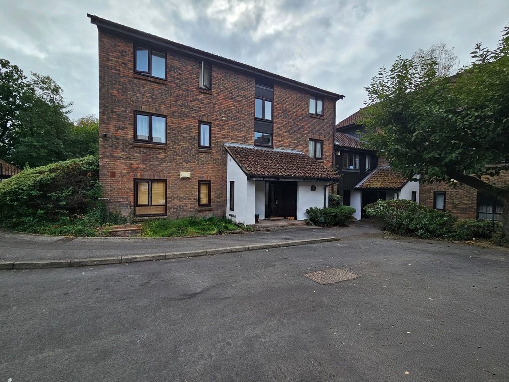 Property photo 1 of 8