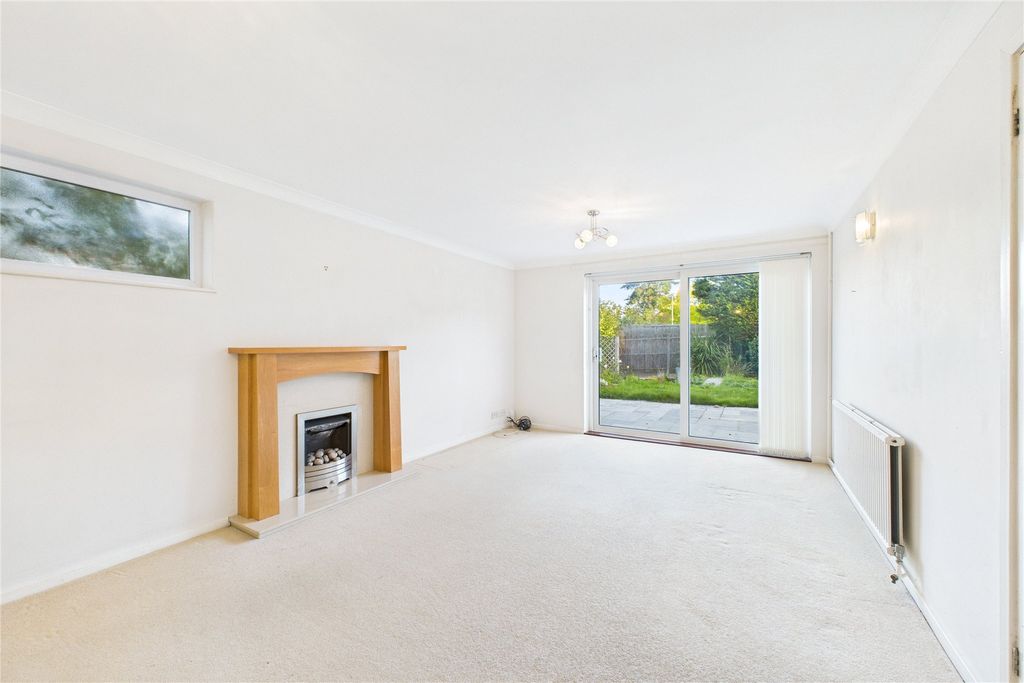 Property photo 2 of 12 Picture No. 01