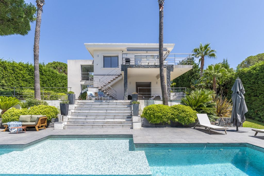 Property photo 1 of 19
