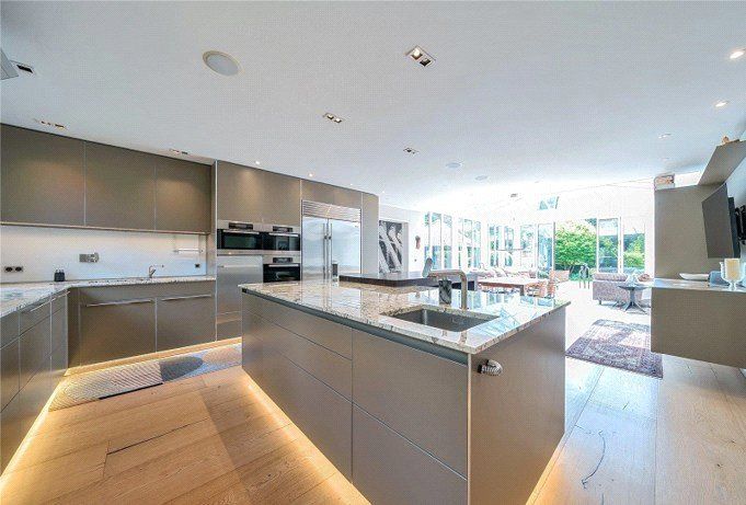 Property photo 3 of 46 Picture No. 72