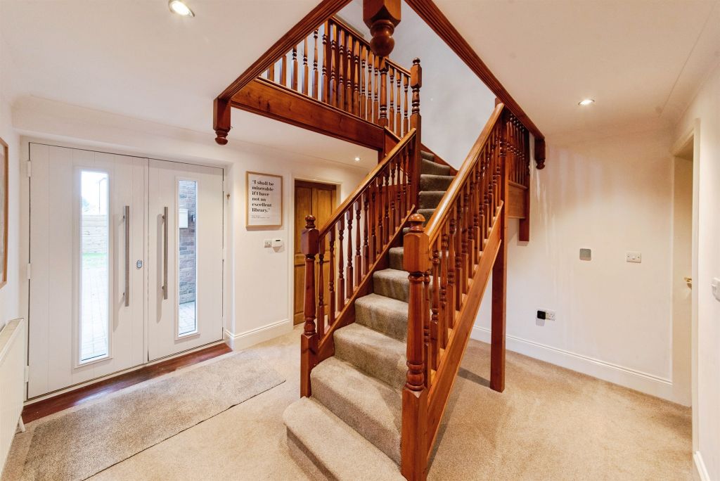 Property photo 3 of 24