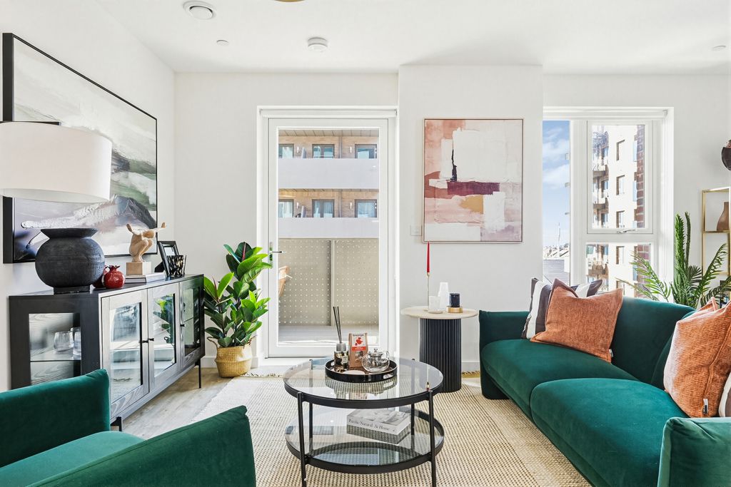 Property photo 3 of 11