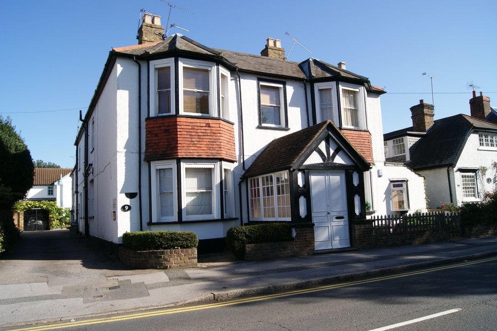 Property photo 1 of 7 Front