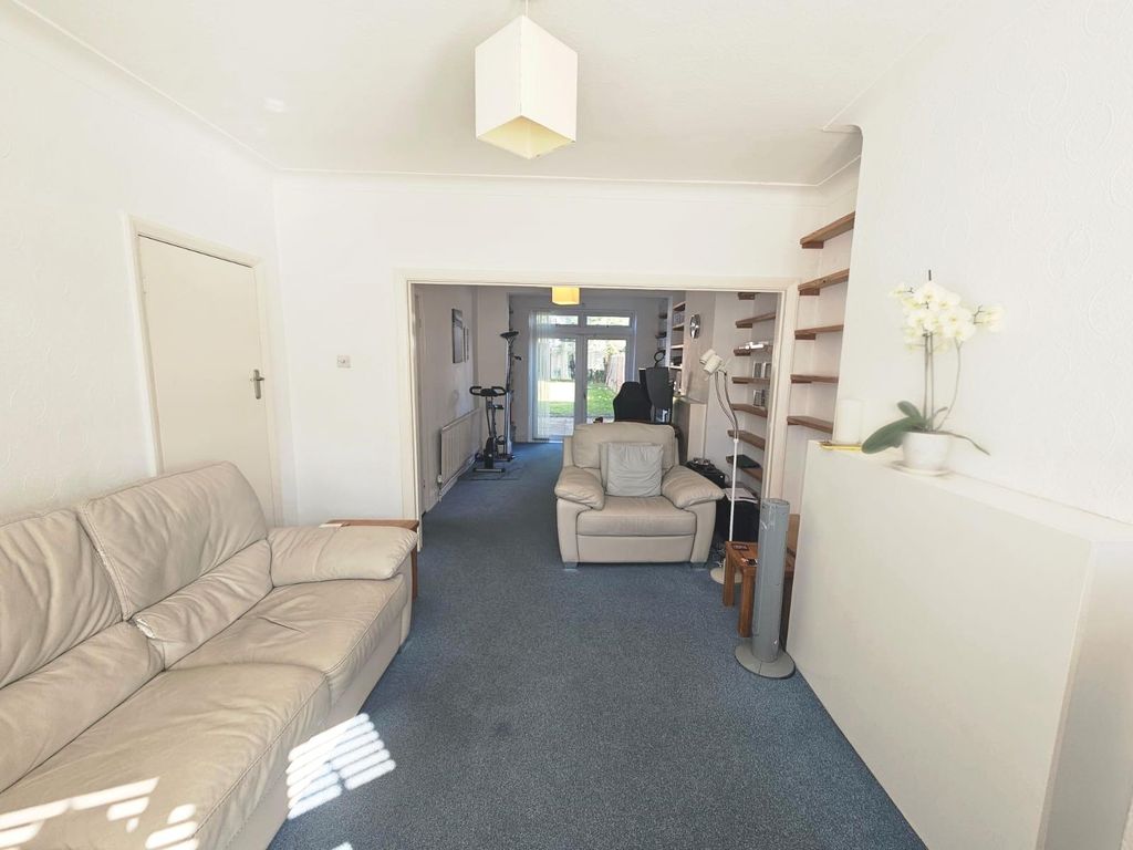 Property photo 2 of 16 Photo 9