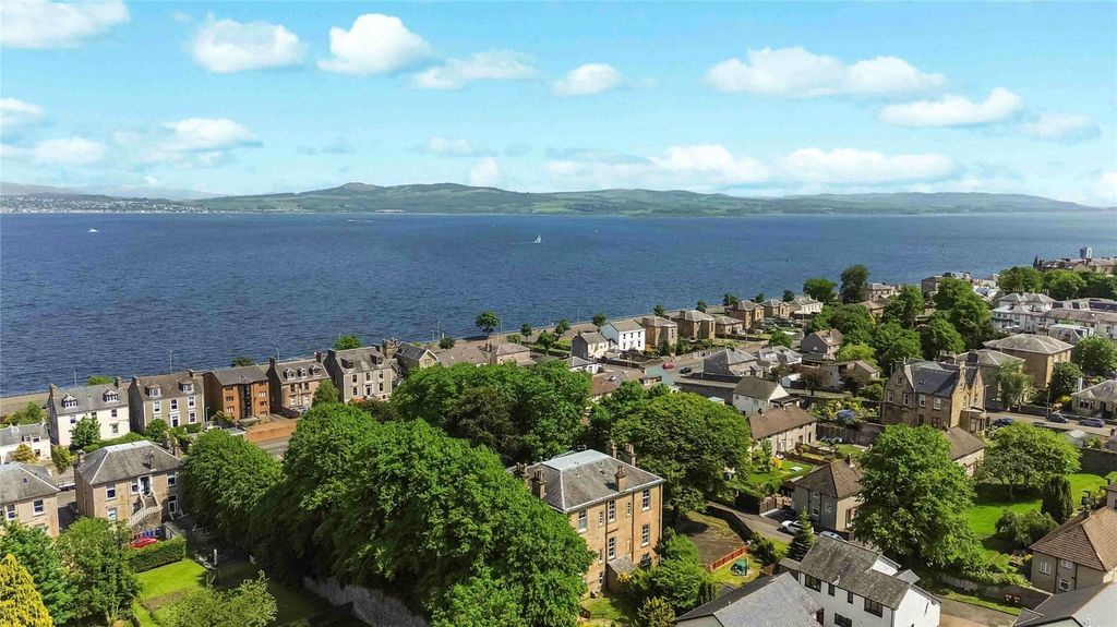 Additional image 20 of 3 bed flat for saleMadeira Lane, Greenock, Inverclyde PA16