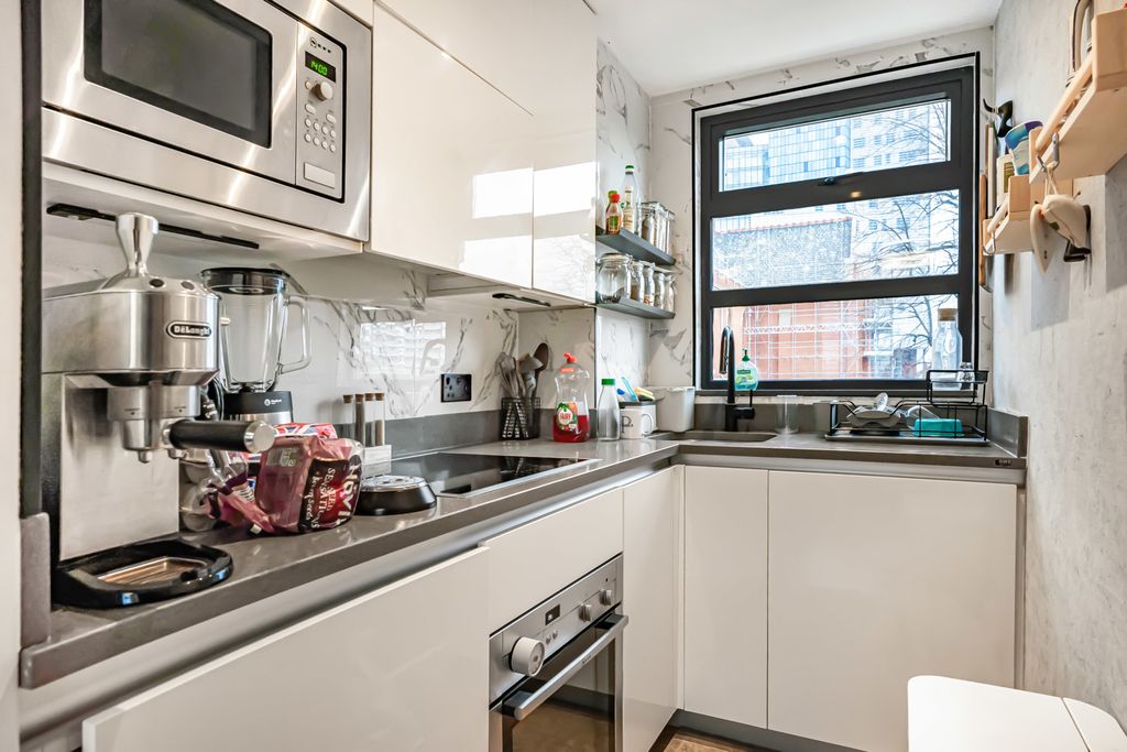 Property photo 2 of 15 Kitchen