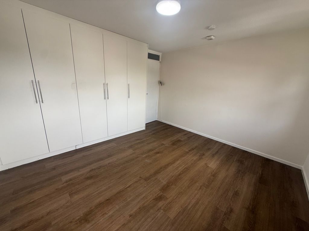 Property photo 2 of 4 Gallery