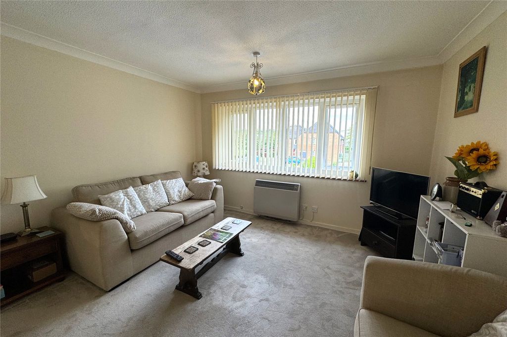 Property photo 3 of 9 Picture No. 17