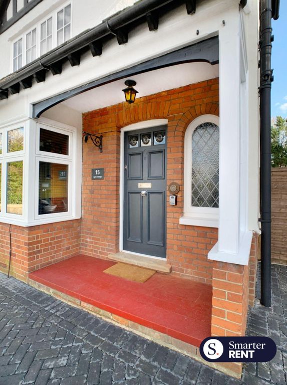 Property photo 2 of 28