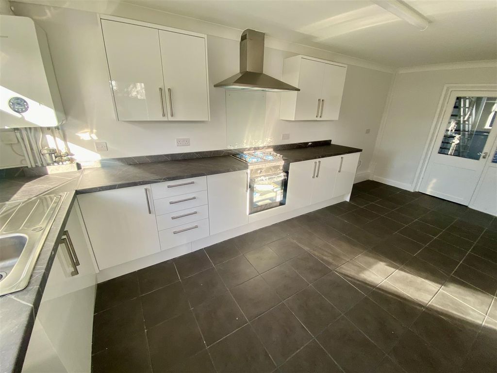 Property photo 2 of 12 Img_3929.Jpg