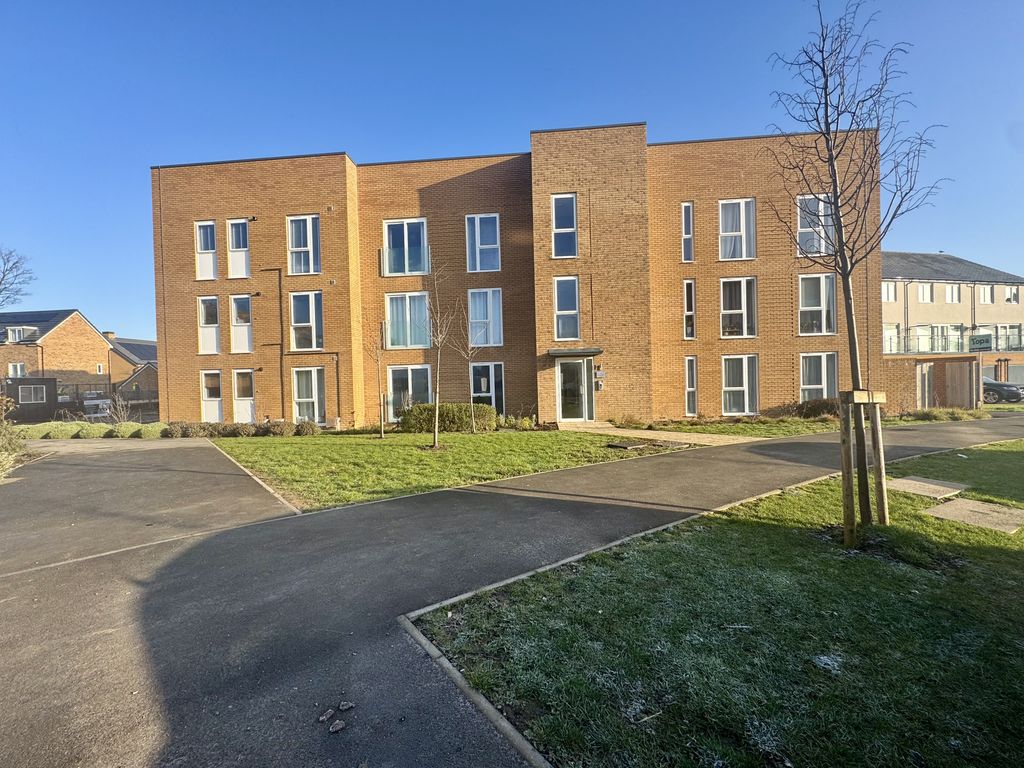 Property photo 1 of 13 Front View