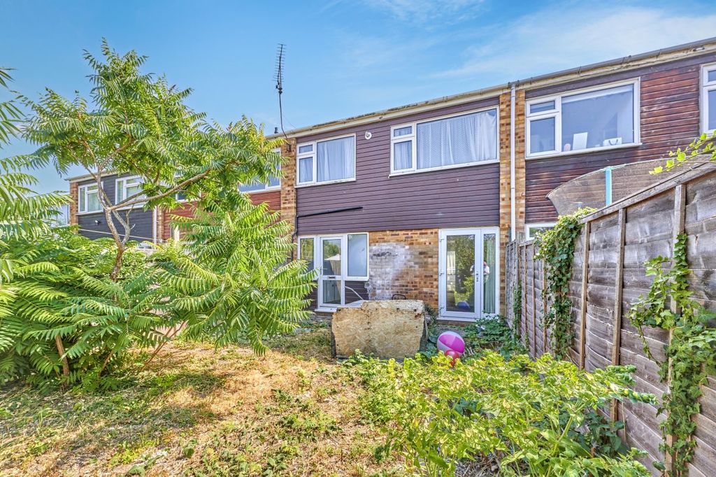 Property photo 2 of 19