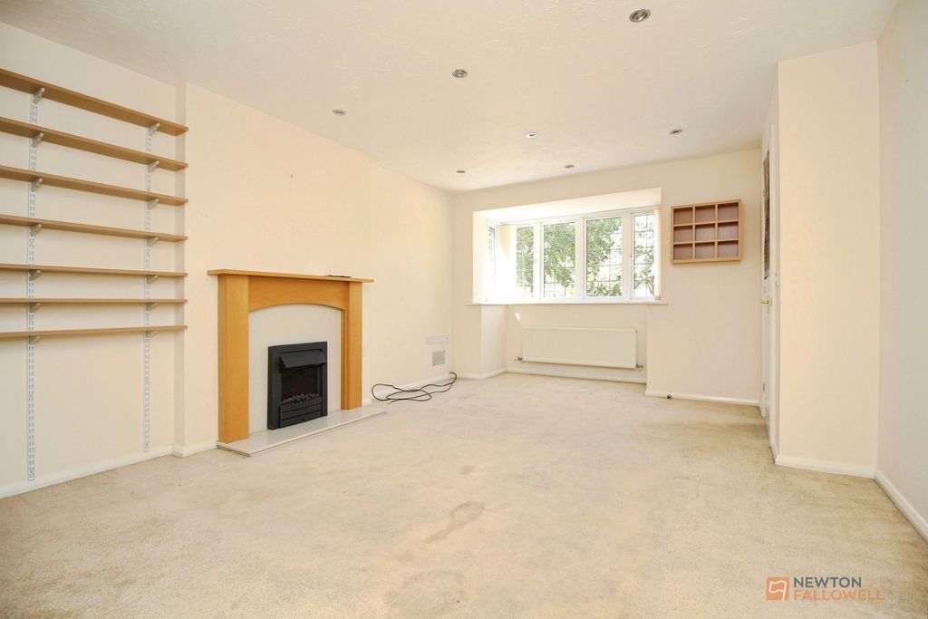 Property photo 3 of 22