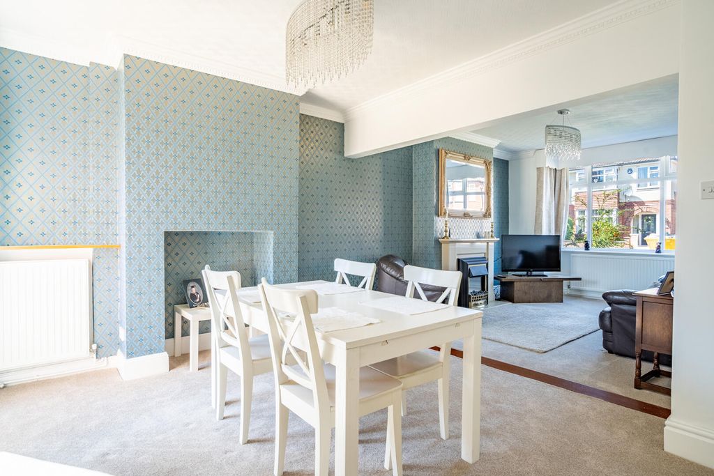 Property photo 3 of 17 Dining Room