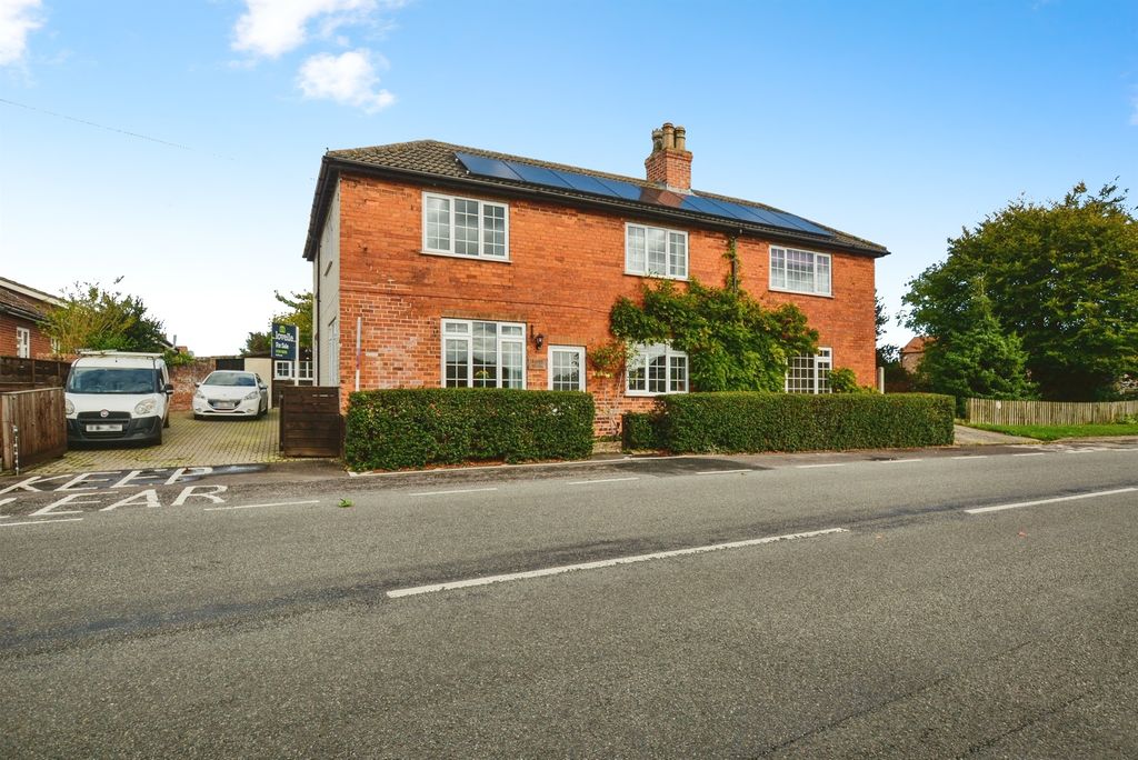 Property photo 1 of 26