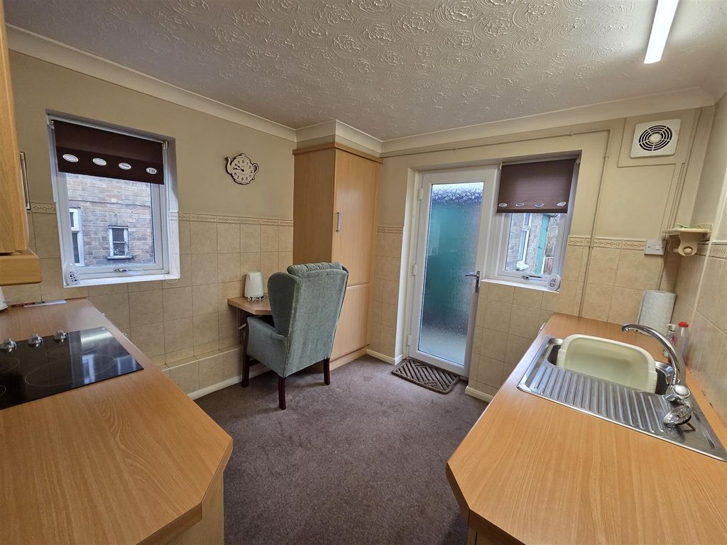 Property photo 2 of 8 20251203_094550.Jpg