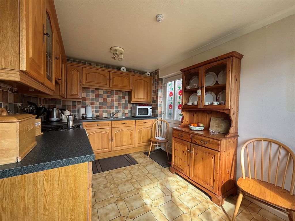 Additional image 6 of 3 bed semi-detached house to rentBryn Siriol, Caerphilly CF83