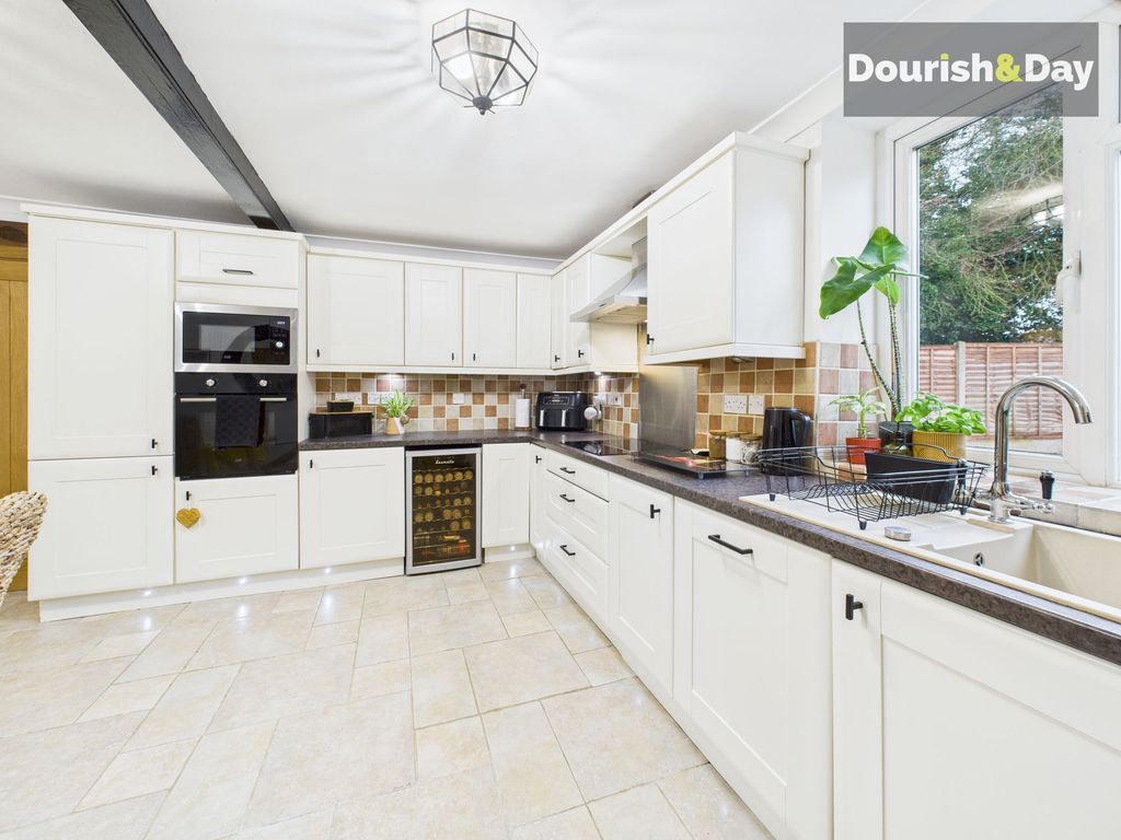 Property photo 3 of 45