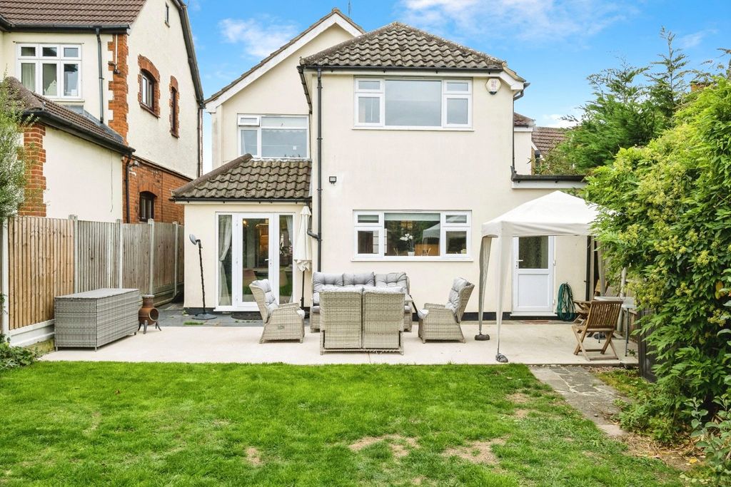 Property photo 2 of 14 Photo