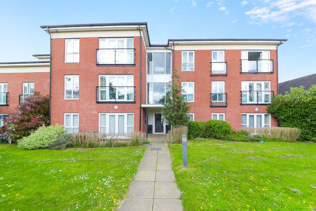 Property photo 3 of 9