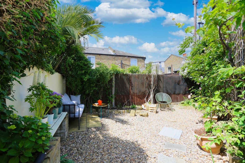 Property photo 2 of 17 Img_7399