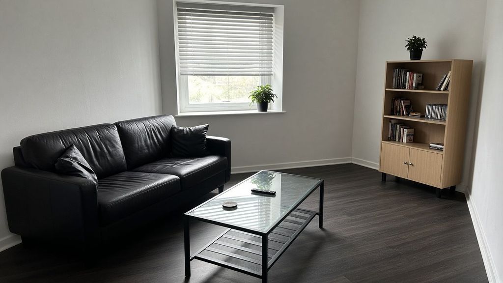Property photo 1 of 3 Living Room