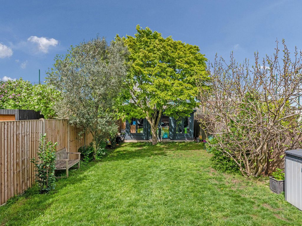 Property photo 3 of 16
