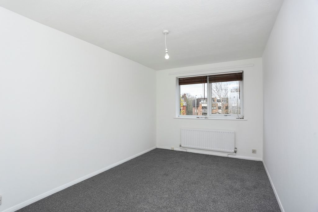 Property photo 3 of 9 9Cf59E0A-6E2c-F11...