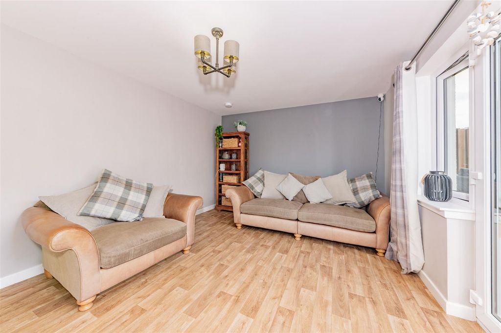Property photo 3 of 26 22 Finlay Drive Arbroath-25.Jpg